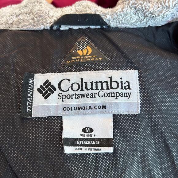 Columbia Coat Size Medium Women's Thermal Comfort Omni-Heat Interchange (10) - Picture 9 of 9
